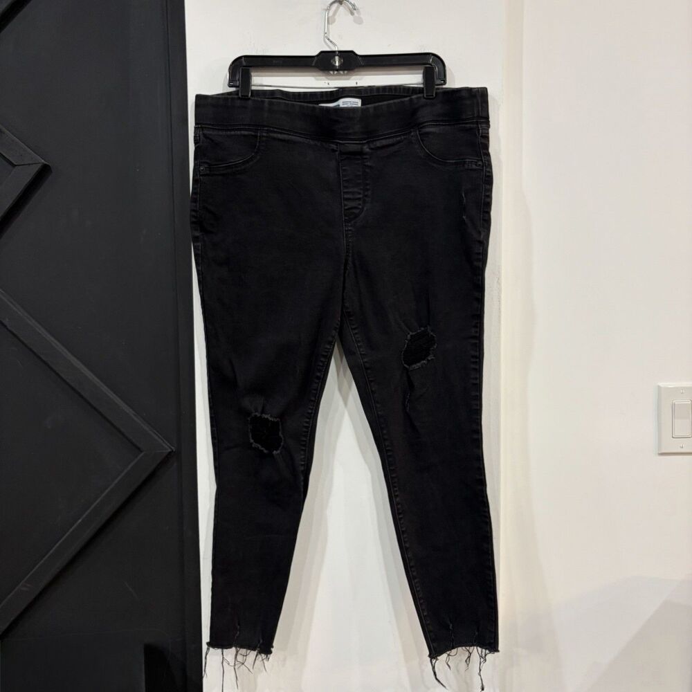 Old Navy Black Rockstar Super Skinny Jeggings Size 18 Distressed Mid Rise